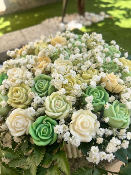 Floreira de gesso e cera