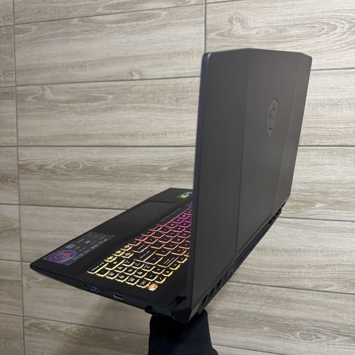 Ігровий ноутбук MSI i7 13620, Rtx 4060, 165Hz