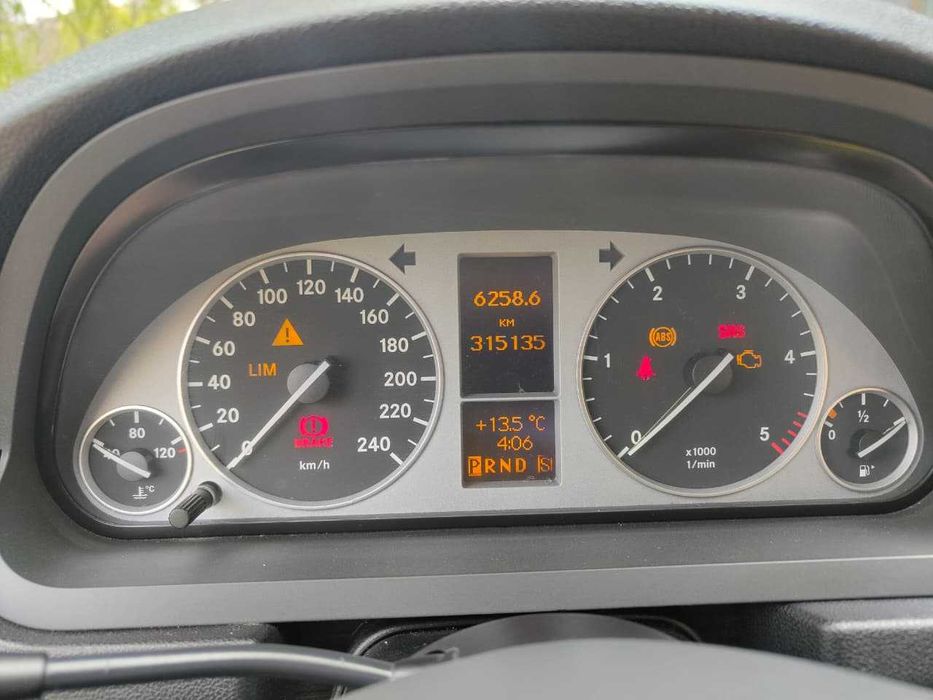 Mercedes-Benz B-Class B 180