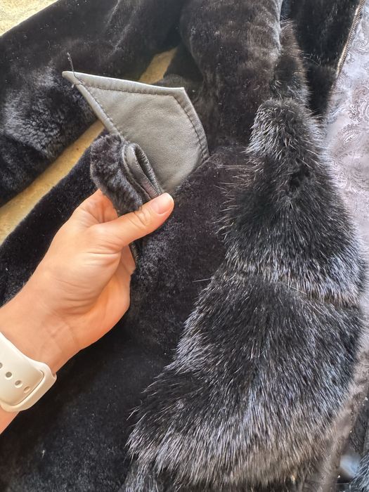 Шуба зимова з натурального хутра (мутон + норка)