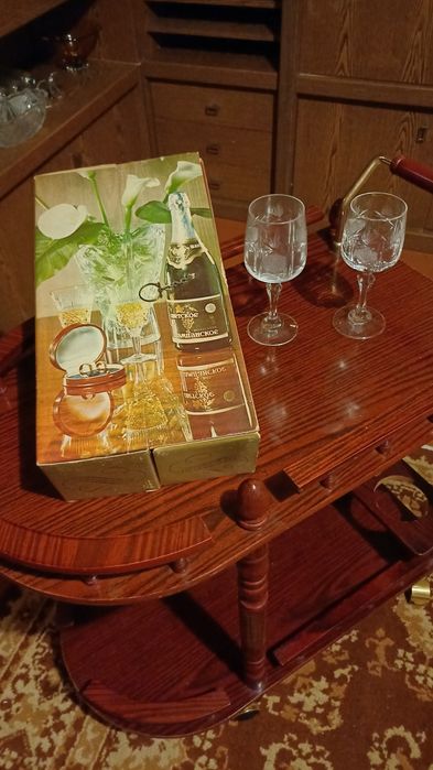 Рюмки,бокалы хрустальные отличное качество