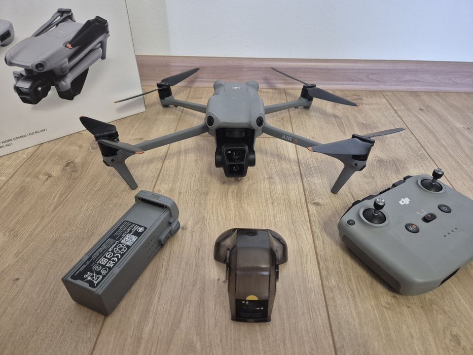 Квадрокоптер  DJI Air 3