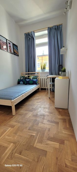 Pokoje 1 os/blisko CM UMK/ łatwy dojazd do UKW / przy Zielonych Arkadach