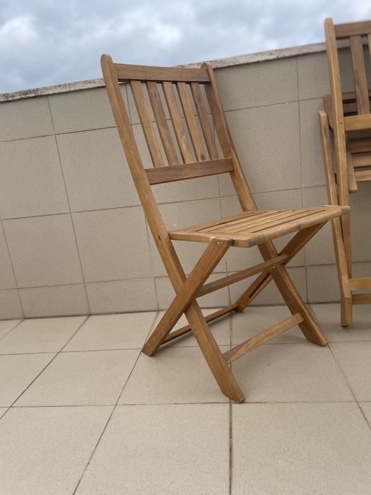 Mesa de Jardim e 6 cadeiras
