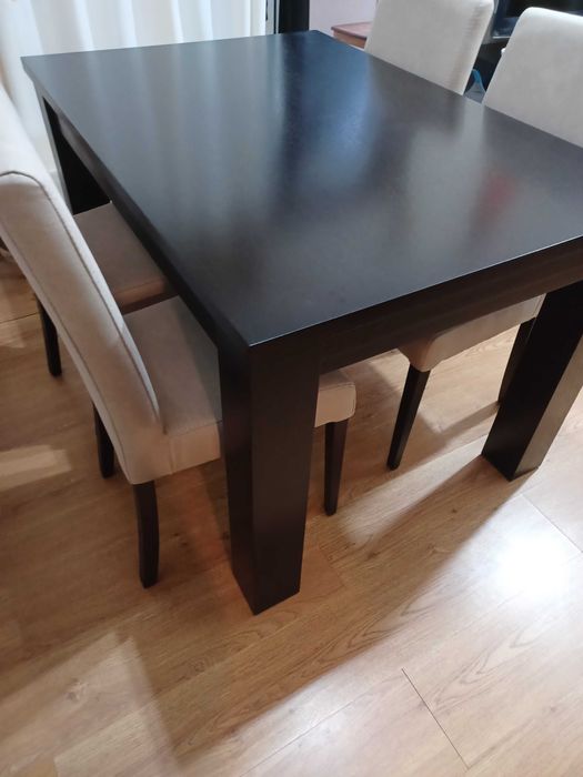 Mesa mais 4 cadeiras