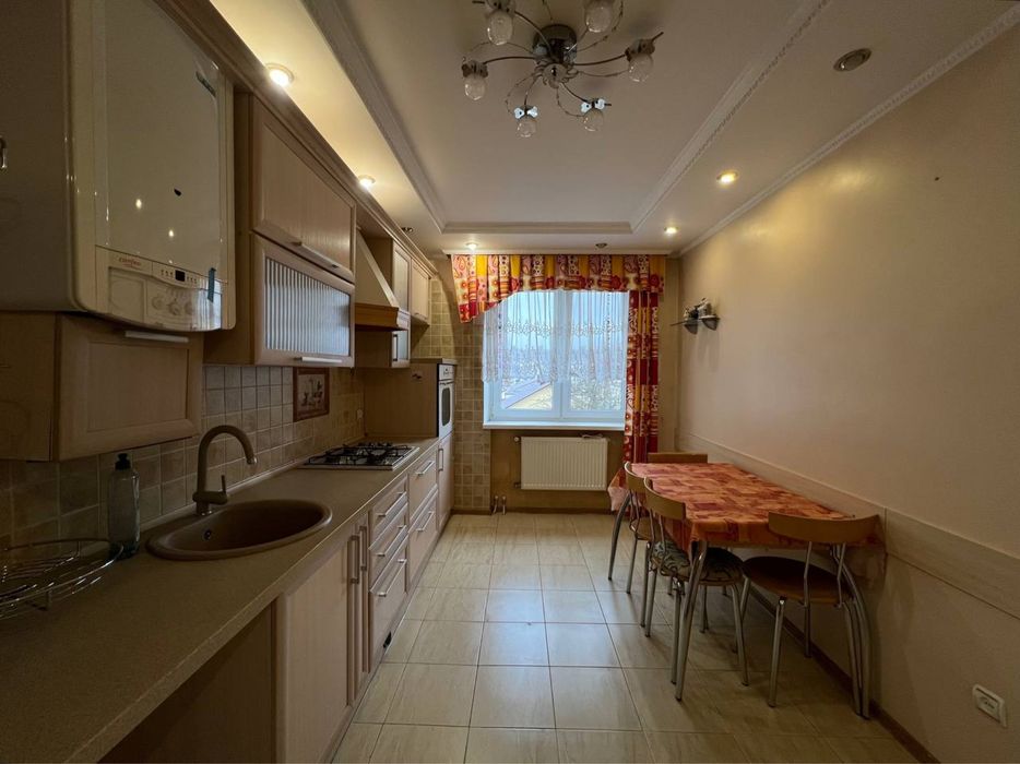 Чудова 3К квартира на Пивзаводі!