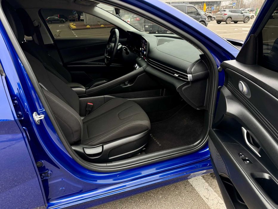 Hyundai Elantra 2021