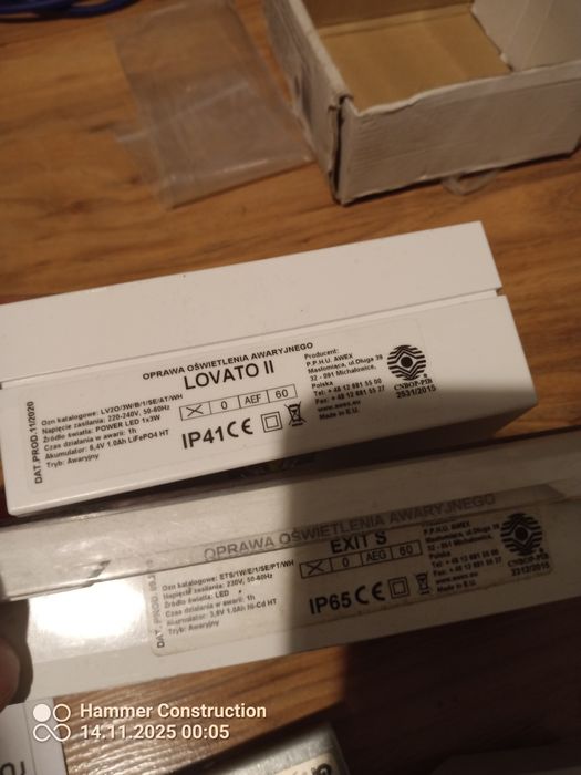 Oświetlenie awaryjne.