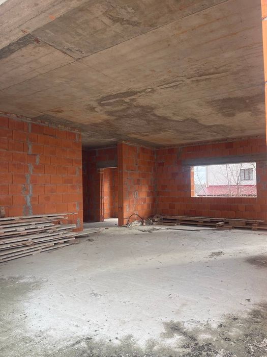 Продаж незавершеного будинку у с Сороки Львівські