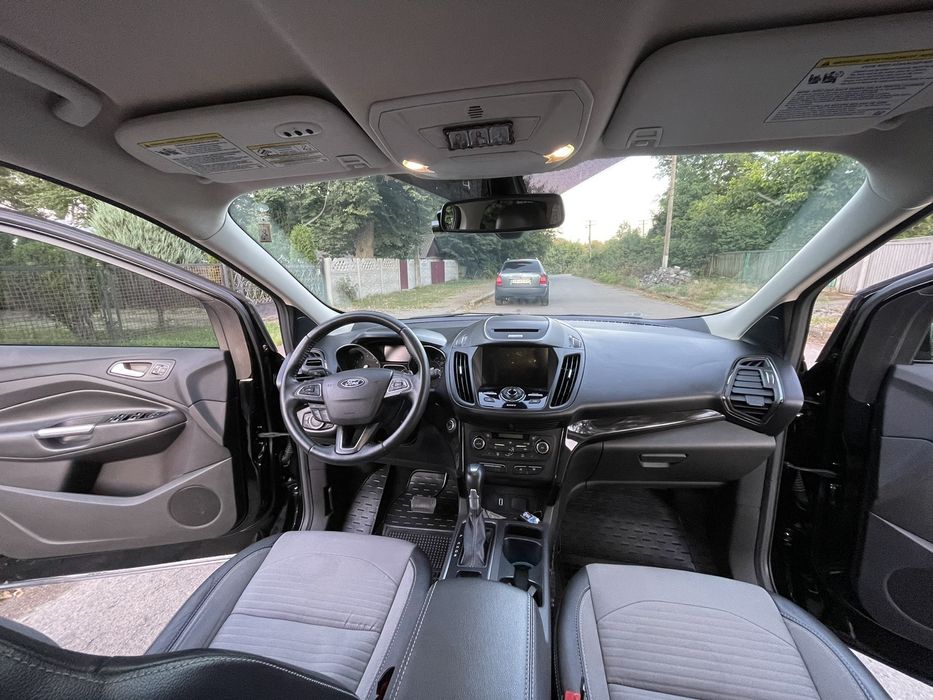 Продам Ford Escape