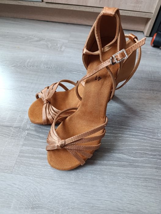 Buty do tańca nowe latynoskiego taniec 40