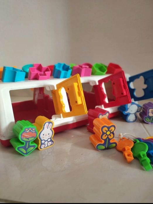 Shape Sorting Toy Box64174405523202121