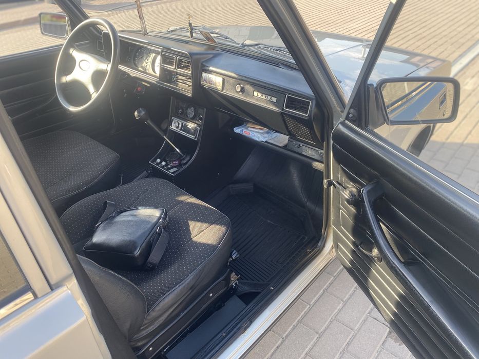 Автомобіль ВАЗ 2107