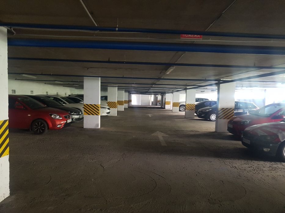 Паркинг на И.петрова 51