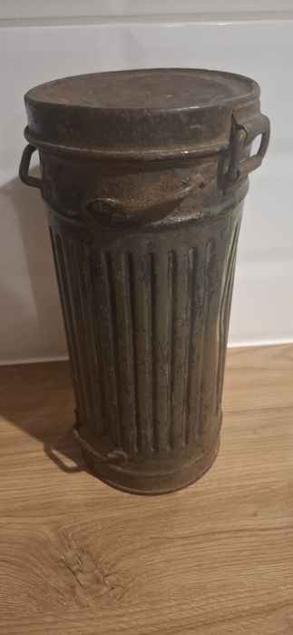 Puszka na maskę gazową III Rzesza Niemiecka  II Wojna Światowa  wehrmacht
