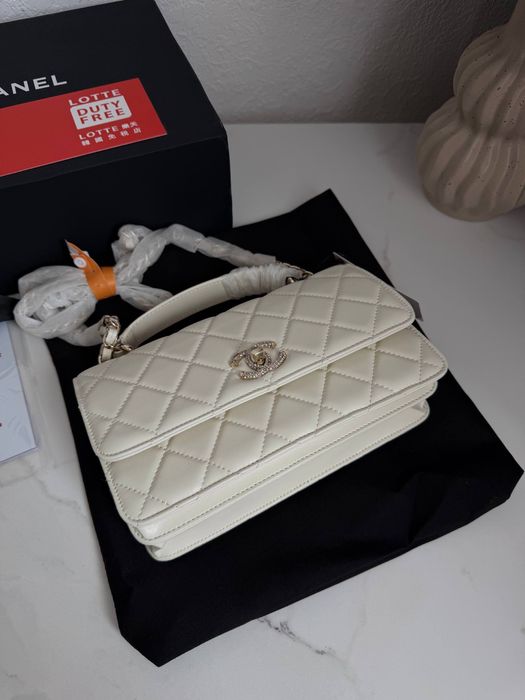 Сумка у стилі Chanel