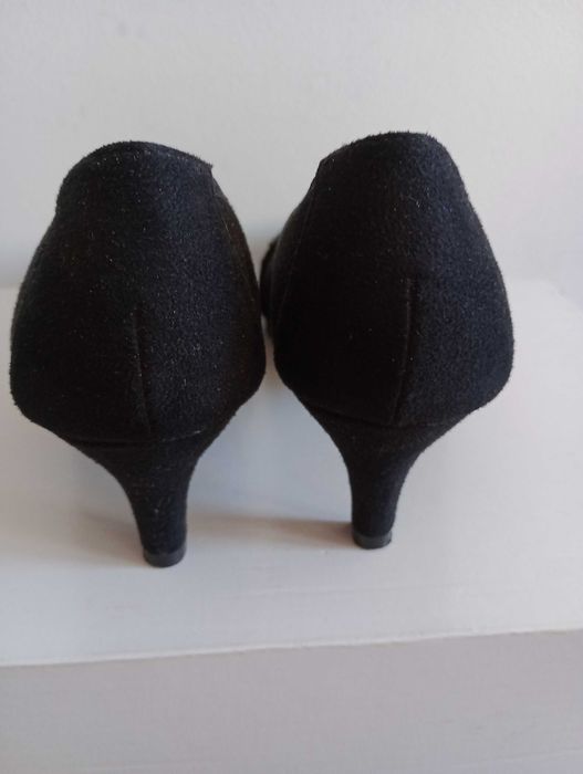 Buty damskie czółenka Ariane rozmiar 38.