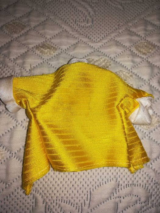 Camisola/ Casaco Amarelo para Boneca