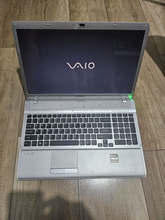Laptop Sony Vaio PCG-81213M uszkodzony