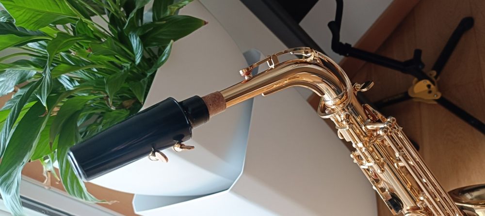 Saxofone Alto Yamaha YAS-280 COMO NOVO – Usado 2 vezes