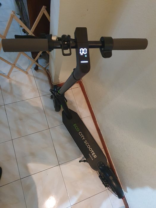 Trotinete elétrica Eco City Scooter