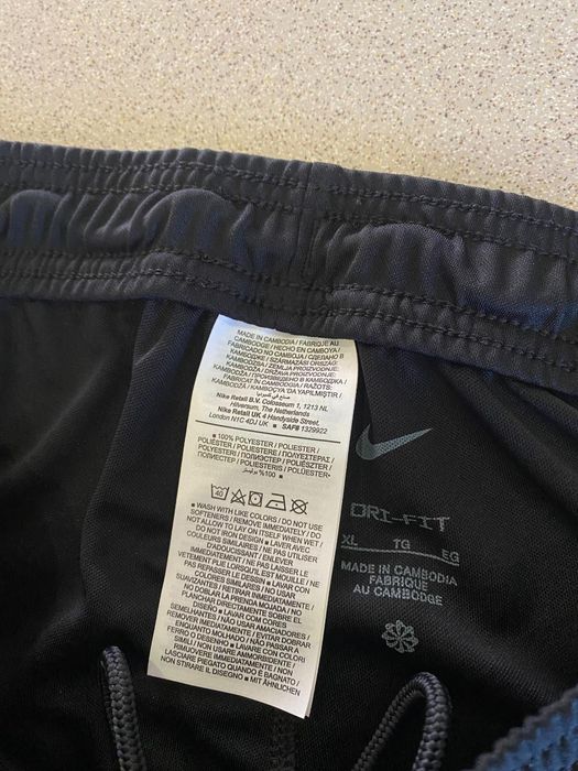 Spodenki NIKE nowe
