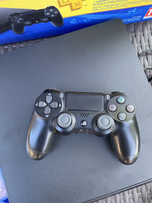PlayStation 4 Slim 1Tb
