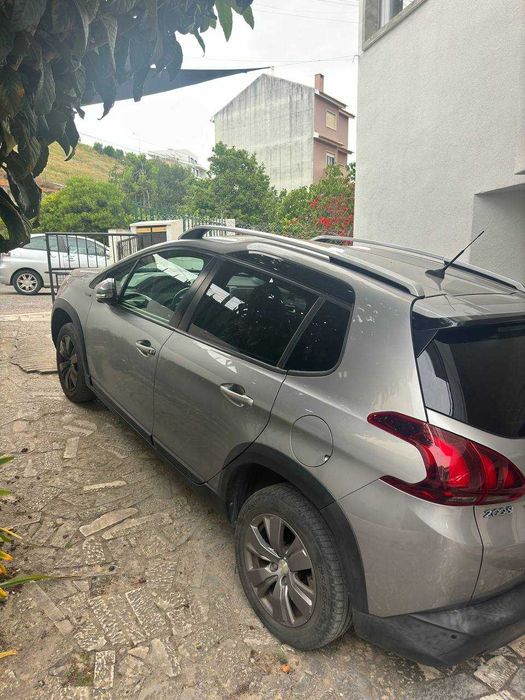 Peugeot 2008 1.2 PureTech Style