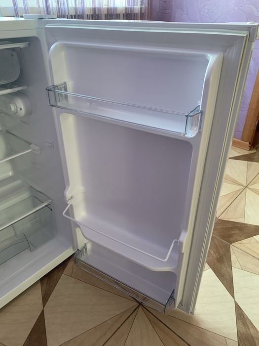 Продам  холодильник . Новий.