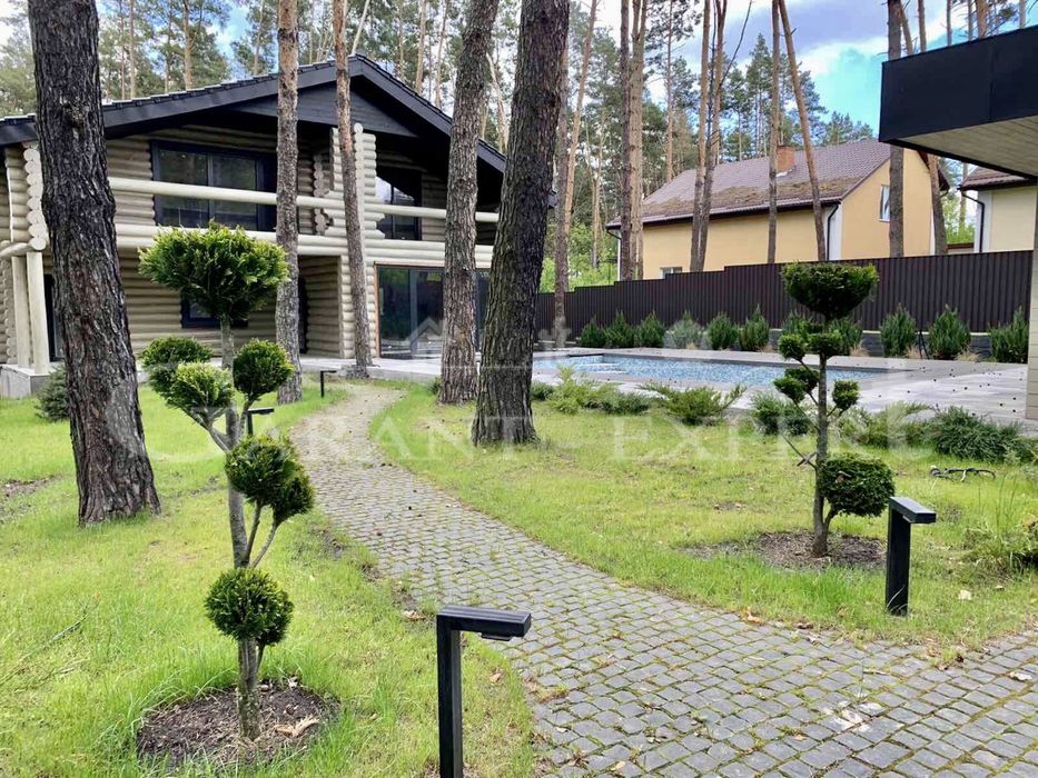 Котедж ЗРУБ 11 соток з Басейном та Банею ! Біля лісу