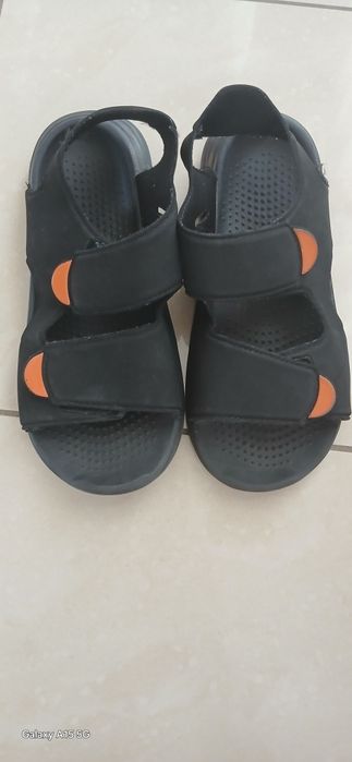 Klapki Adidas rozmiar 34 FY8936