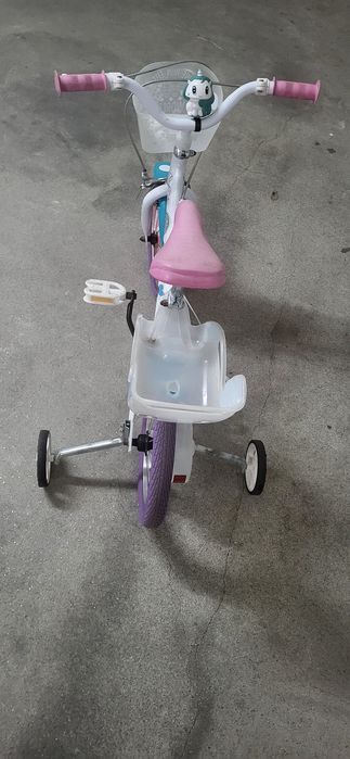 Bicicleta de menina da LOL
