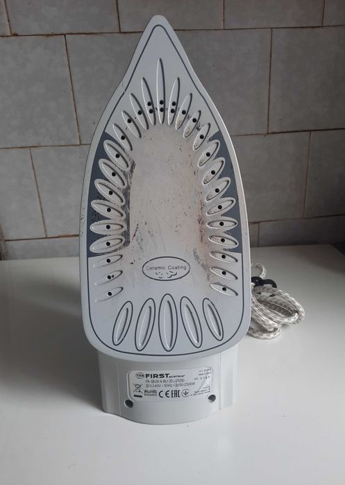 утюг First FA-5628-4-BU