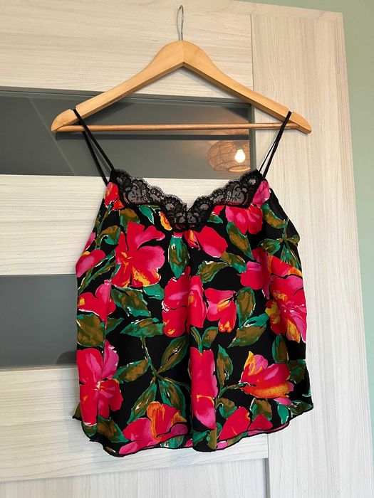 Bluzka na ramiączkach w różowe kwiaty, romantyczna, r. S/M