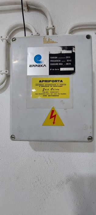Portão de fole automático