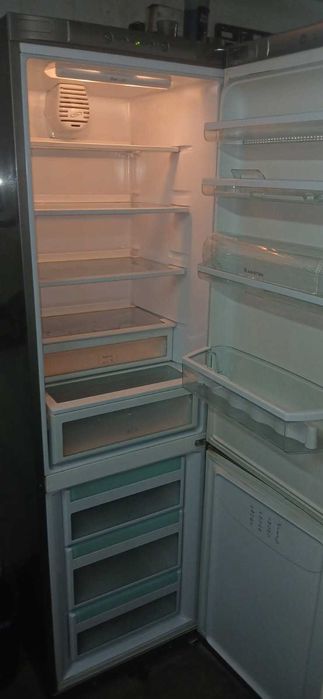 Lodówka wolnostojąca Ariston inox
