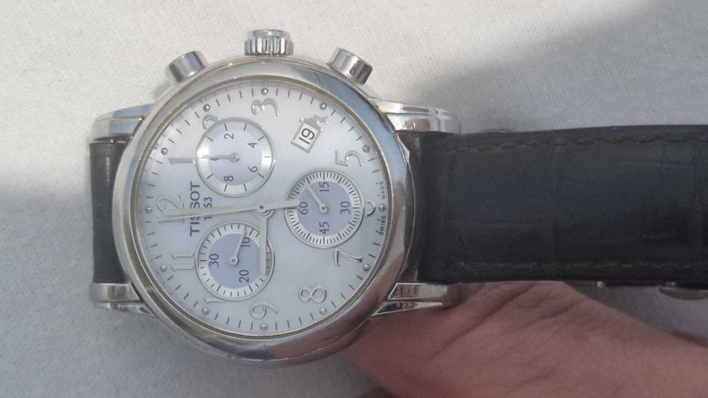 Varios relogios tissot citizen marvin raymond weil