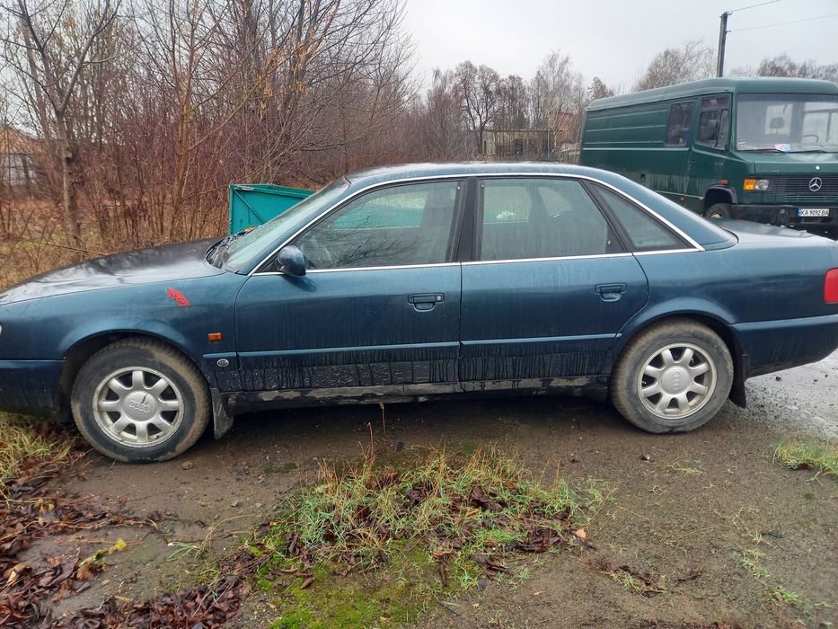 Продам  Ауді  А6.