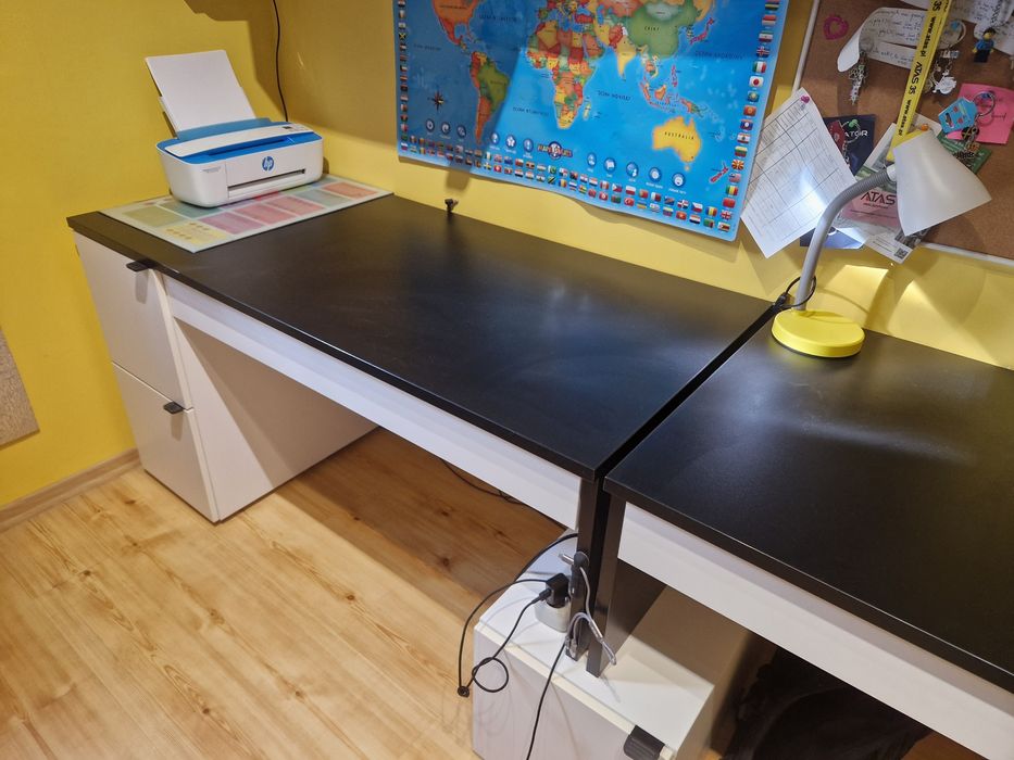 Biurko 140 L z kontenerkiem Young Users