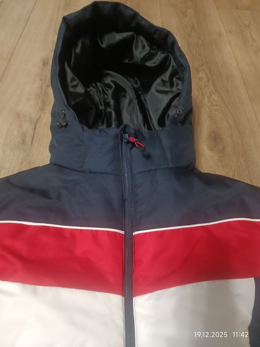 Лижна жіноча куртка