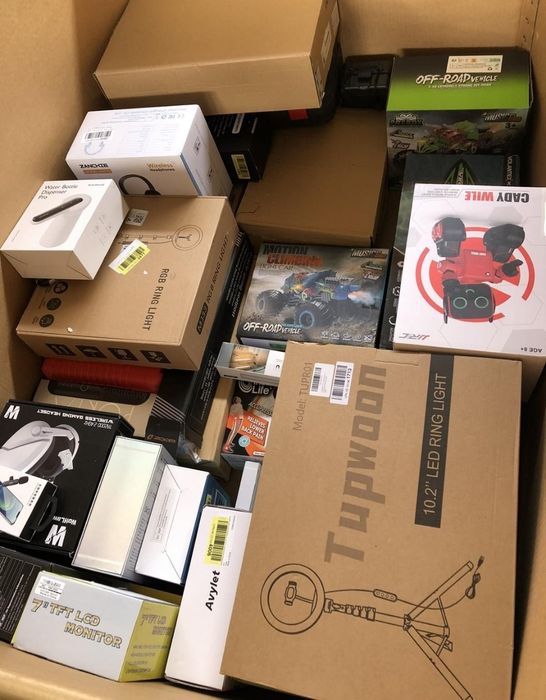 Бокси Амазон електроніка