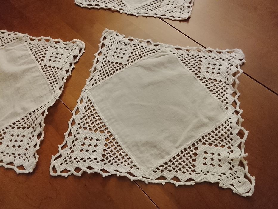 Conjunto de três naperons