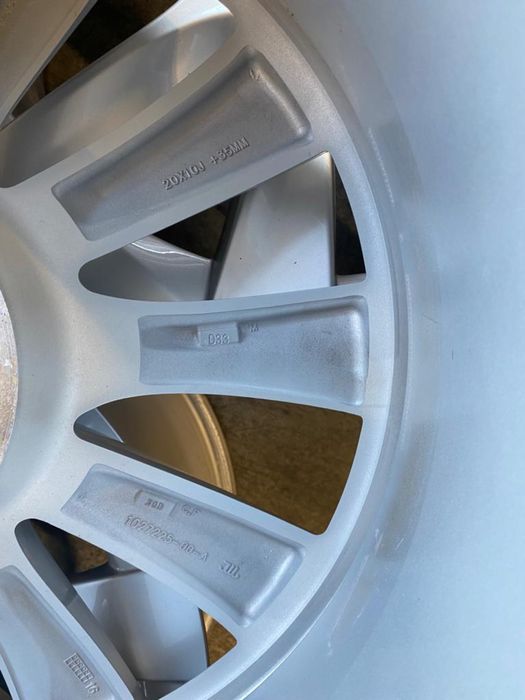 Alufelgi 20 Tesla X 5x120 Oryginalne Felgi Czujniki