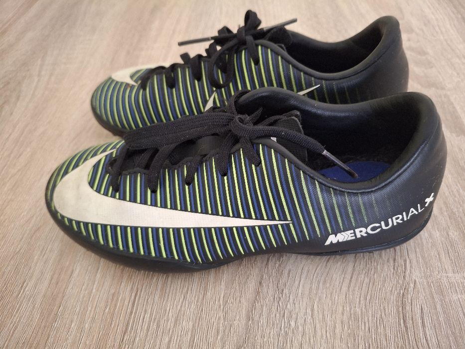 Botas futebol criança - Adidas, Nike