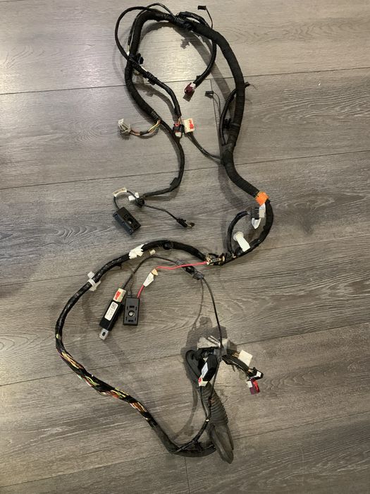Tesla model 3 Y остатки багажника