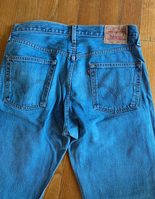 Roupa de homem. Calças carhartt, levis e casacos gg e abercrombie & fitch