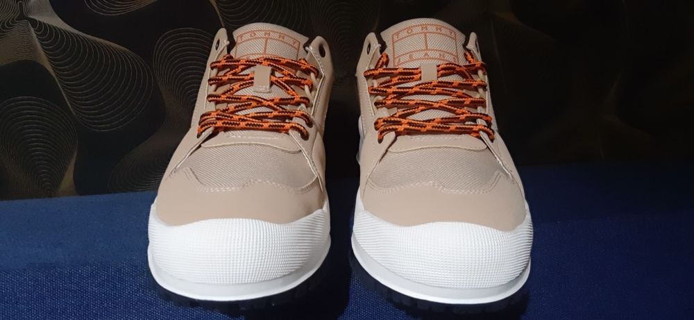 Із США чоловічі кросівки 44 Tommy  Boss подарунок новий рік кроссовки