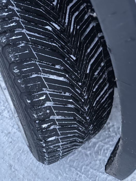 Тесла a Y 2021г.  75 квт.