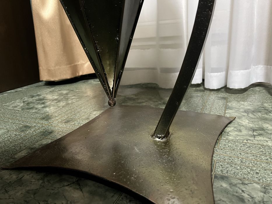 Урна у вигляді парасолі