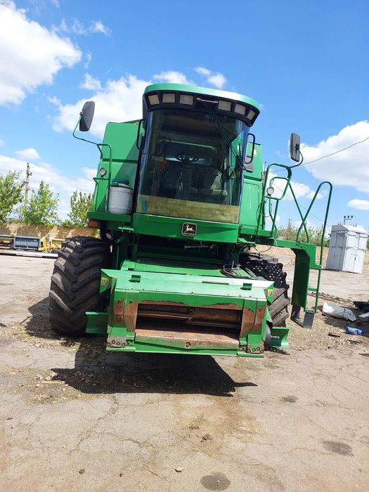 Продається комбаїн 9750 STS в робочому стані з жаткою гідро флекс 630F